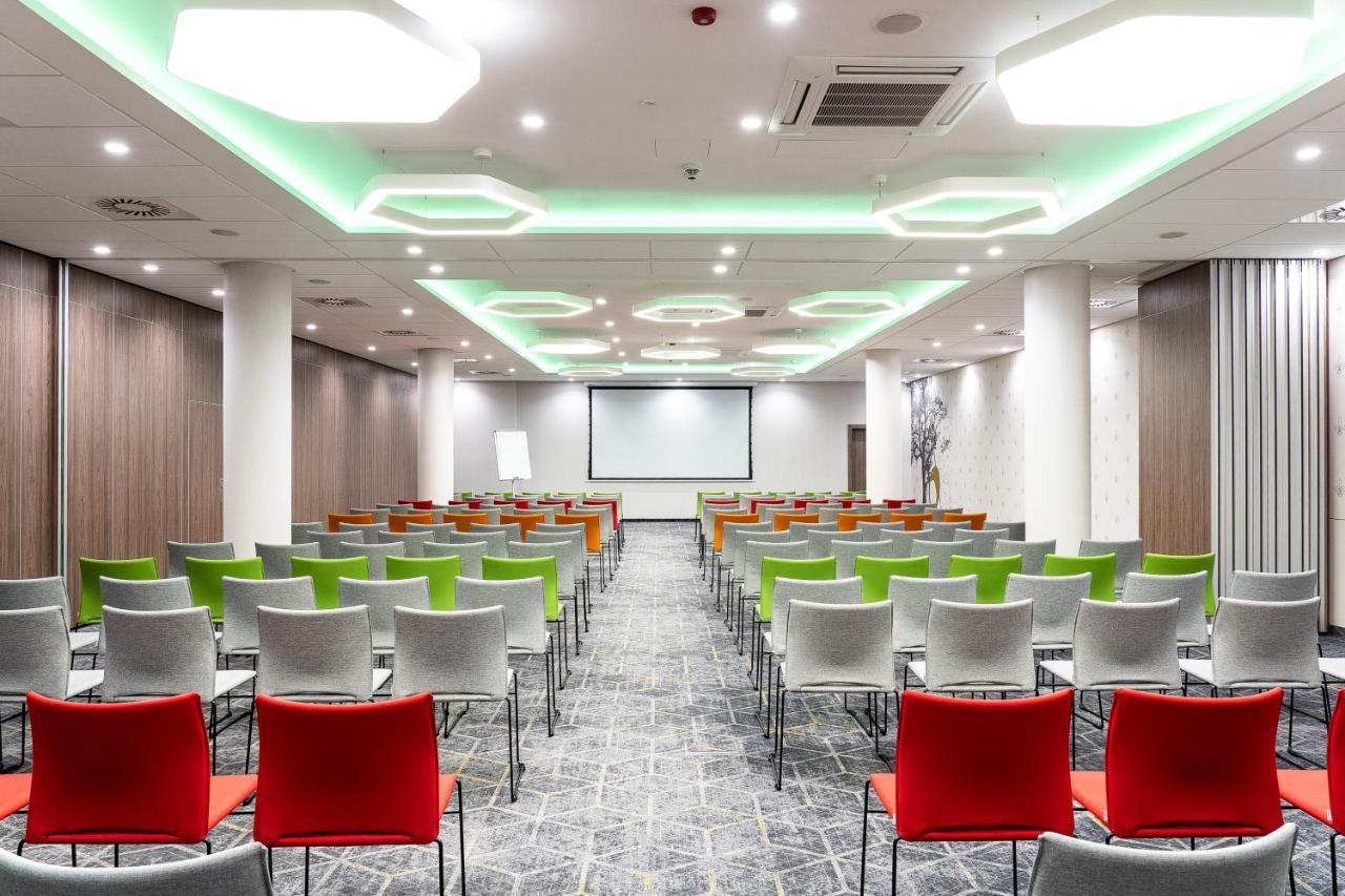Ibis Styles Stare Hotel 3*
