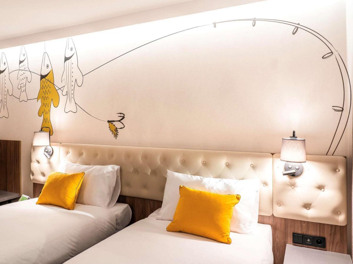 Ibis Styles Stare